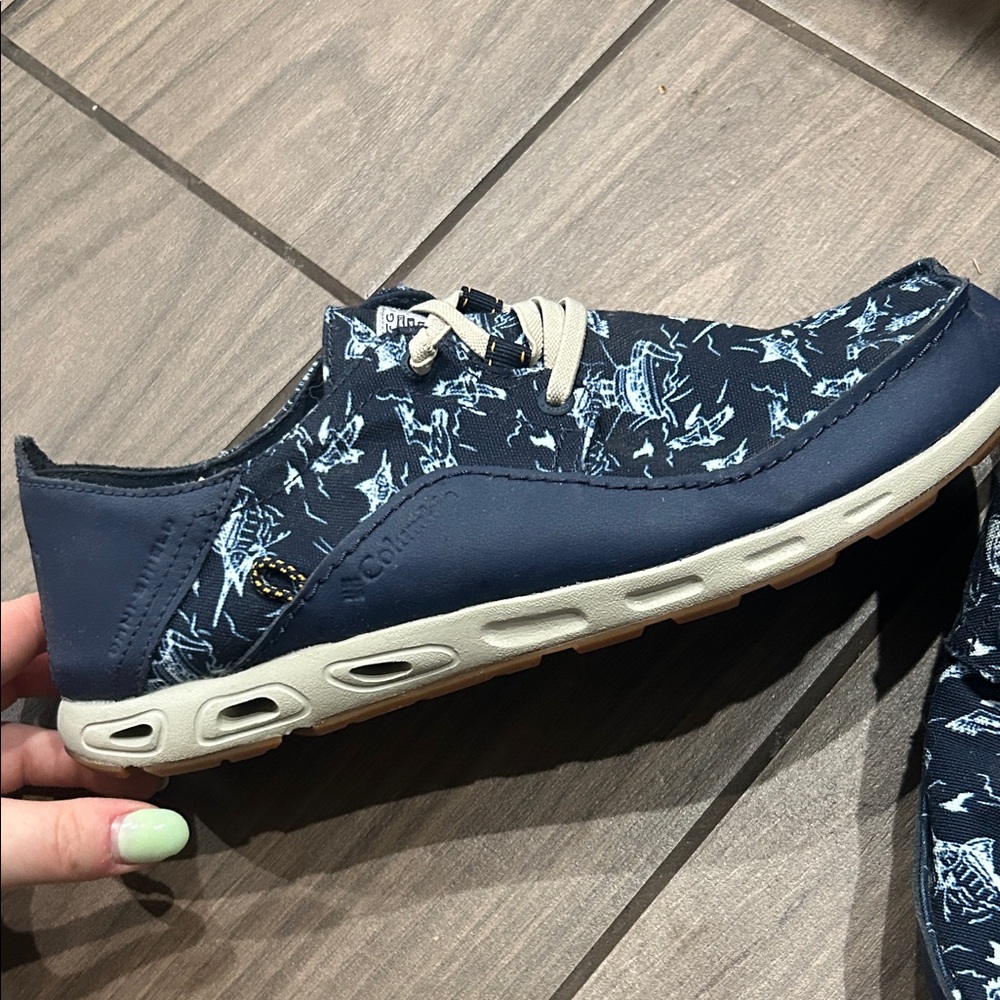 Columbia Men's Navy and White Boat Shoes - Picture 2 of 2